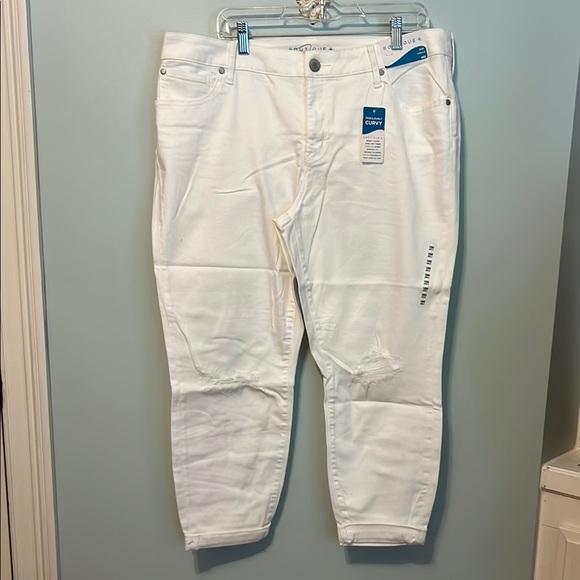Boutique Ankle Jeans - Picture 1 of 6